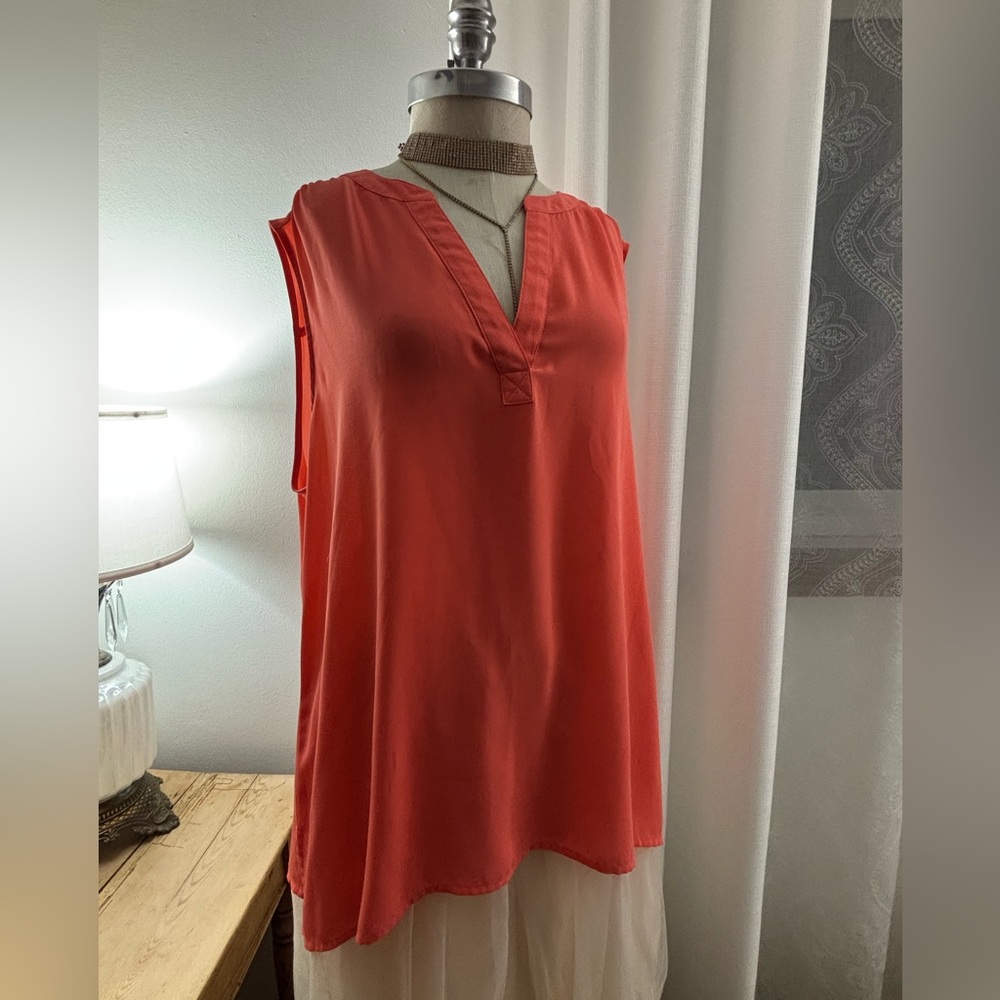 Chaus Sleeveless V-Neck Top in Coral, XL